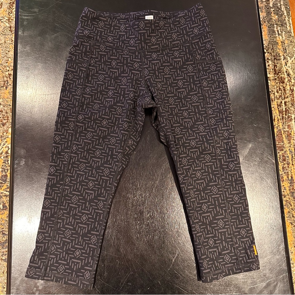 Lucy Powermax Cropped Leggings Sz Medium